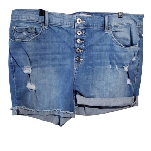 Torrid distressed 5 button‎ rolled hem shorts plus size 20 - Picture 1 of 8